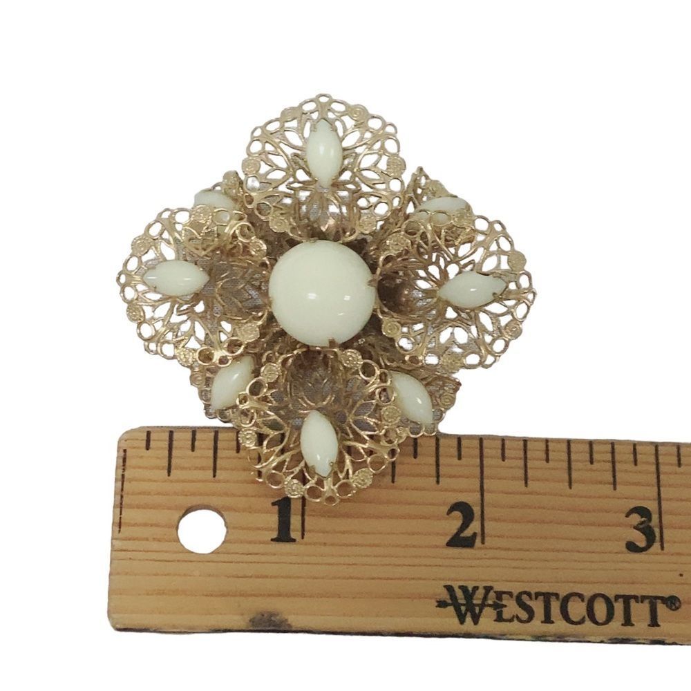 Vintage MCM Filigree Milk Glass? Goldtone Pin Brooch- FLAWED - Picture 3 of 8